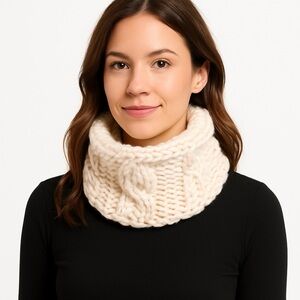 Lemon Beige Cable Knit Tube Scarf NWT